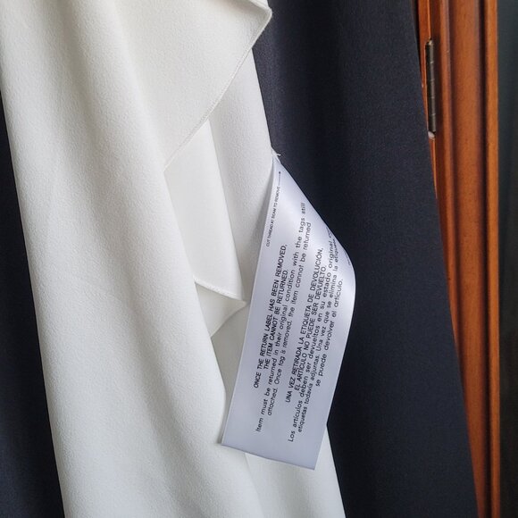 Tadashi Shoji evening gown - Picture 7 of 12